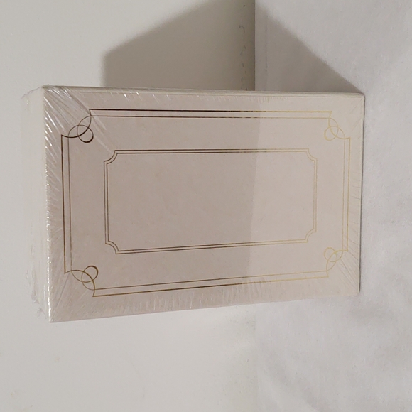 Set of 4 Photo Albums - Picture 2 of 2